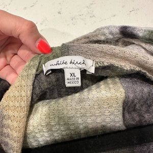 Light weight hoodie- brand new!